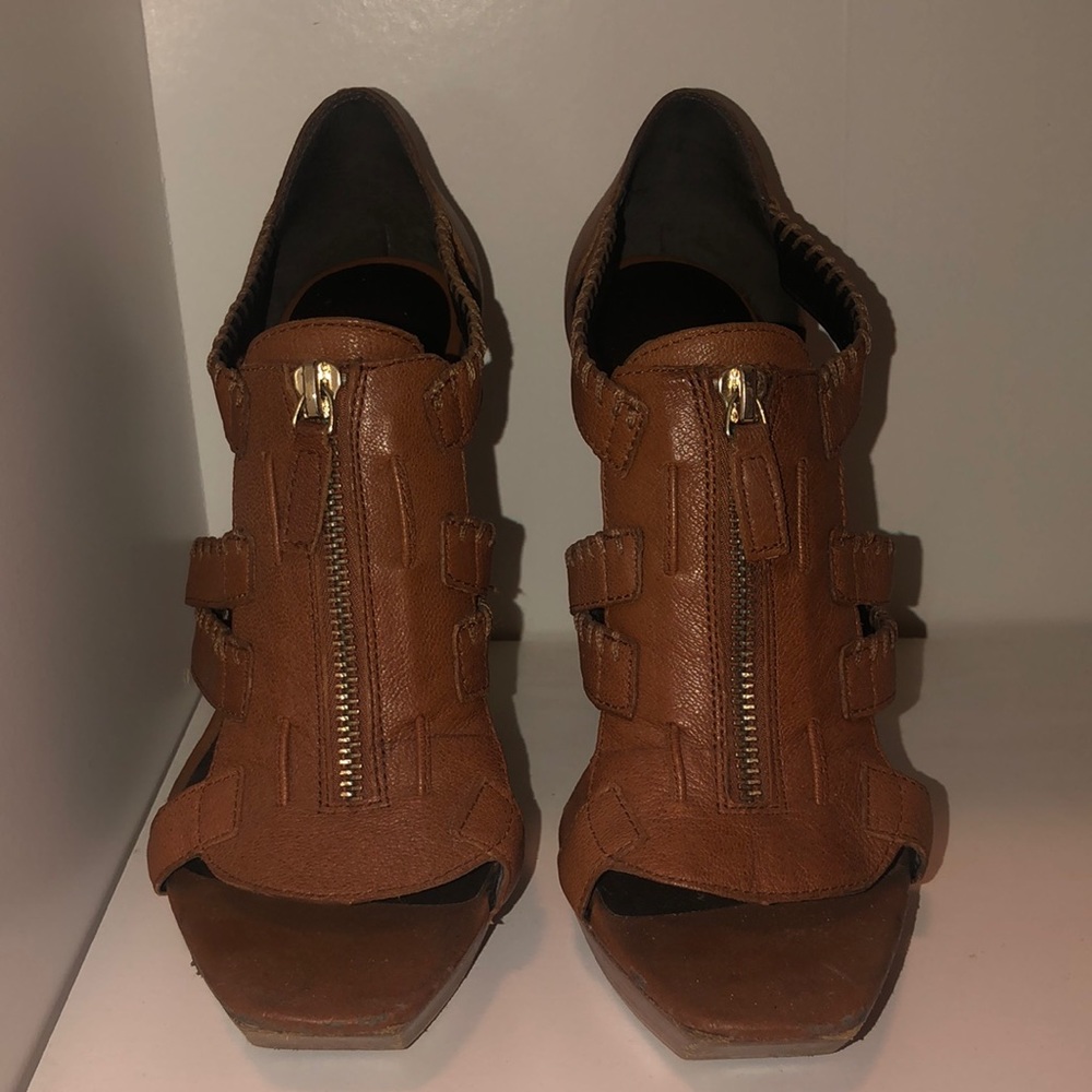 Jessica Simpson 5’ Zip Up Heel